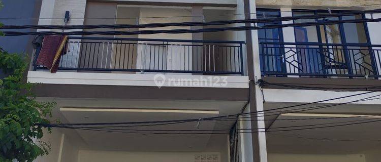 Rumah Kost 7 Kamar di Keputih Bumi Marina Mas Its Surabaya SHM 1