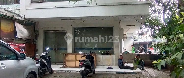 3-Story Shop House Pelajar Pejuang &amp; Asrilia Hotel Bandung 1