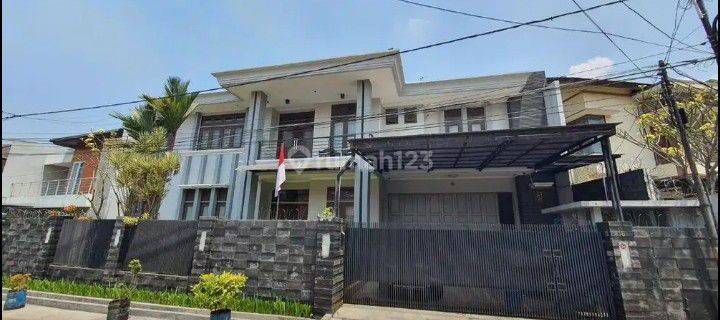 Rumah mewah luas347 di Sayap jalan riau bandung tengah 1