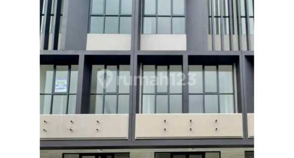For Rent: 3-Story Shop House Ready to Occupy in BSD City!!! 1