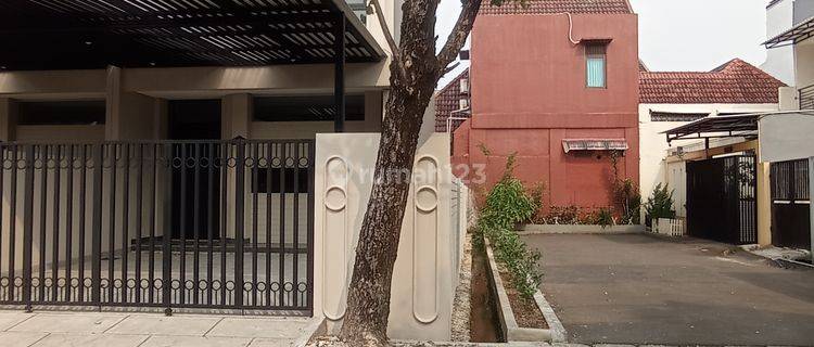 Rumah Baru Hook di Sektor 7a Dekat Tarakanita Gading Serpong 1