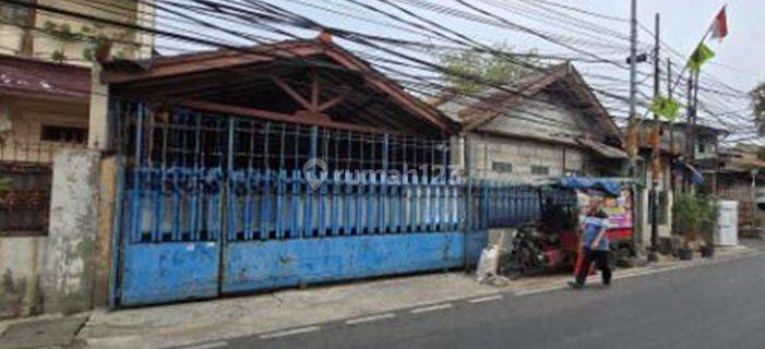 Rumah Kalibaru Timur di Bawah Njop Senen, Jakarta Pusat 1