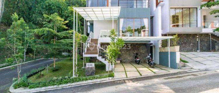 Disewa Rumah Villa Mewah Full Furnished di Dago Giri 1