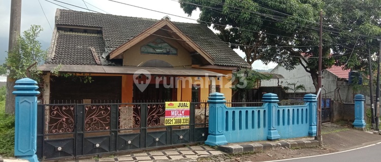 Dijual Rumah Jl. Slamet Riyadi Ungaran. Bebas bajir. Cocok untuk usaha. 1