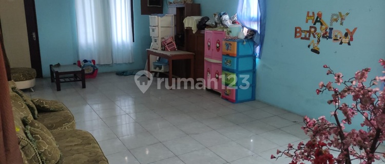Disewakan Rumah Dekat Jalan Utama Mt. Haryono, Dr. Cipto Semarang 1