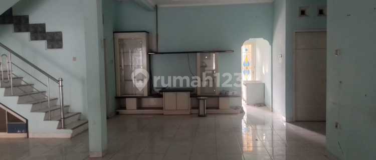 Dijual Rumah Lokasi Strategis Pusat Kota di Jl. Kembang Joyo Pati 1