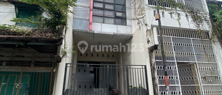 Dijual dan Disewakan Ruko Lokasi Pusat Perdagangan Semarang di Jl. Petudungan Semarang 1