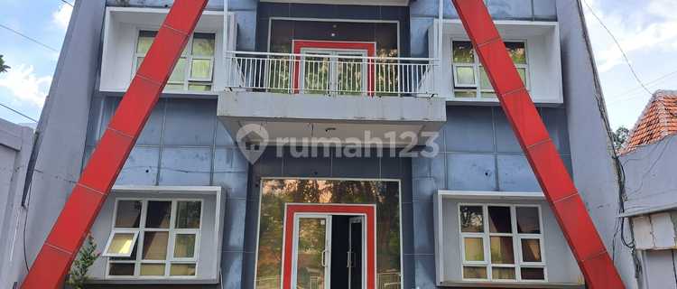 For Sale: Strategic Location Shop House in Business Area, JL. DR. Wahidin, Semarang 1