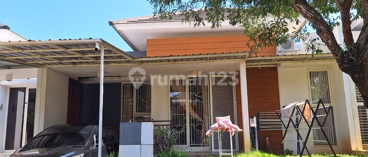 For Rent, Strategically Located House in Perumahan Ivy Park Bsb Semarang 1