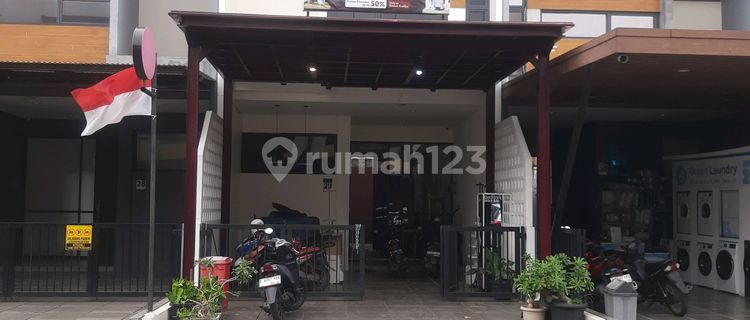 For Rent Shop House + Residence In Grand Wisata Bekasi Housing Complex 1