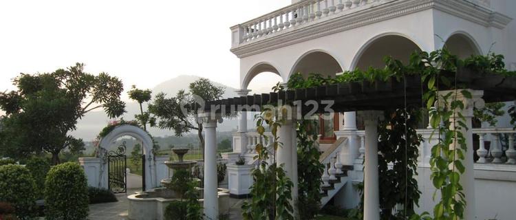 Dijual rumah di Sentul City 1