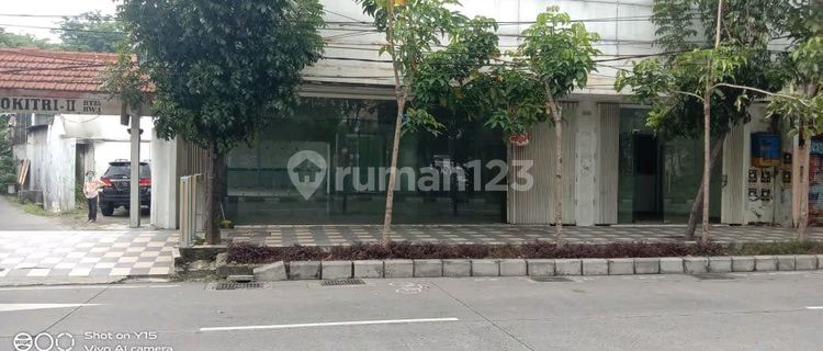 Disewakan Bangunan Komersial Mayjend Sungkono Ada Lahan Parkir 1