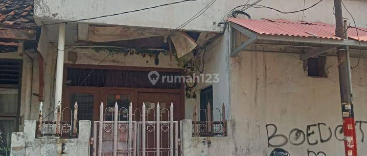 Rumah Tua Hitung Tanah Daerah Pasar Baru 1