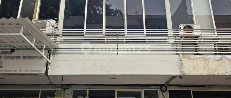Shop House at Este Merr (in front of Campus C Unair), Surabaya, 162 m², HGB (Right of Use) 1