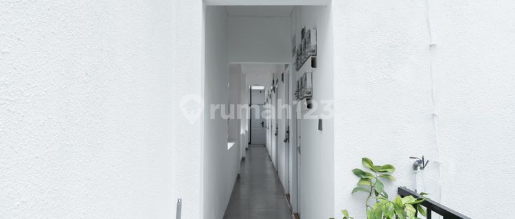 Minimalist type ready-to-use boarding house in Meruya Kembangan with 100% occupancy. 1