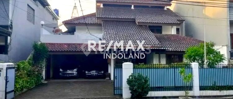 For Sale: House on Jl. Cikatomas, Kebayoran Baru, South Jakarta 1
