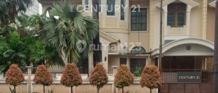 Rumah Cantik di Komp Perumahan Elite Rawamangun One Gate System 1