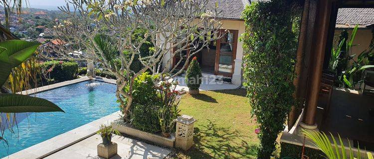 Dijual Villa, Hanya 10 Menit Dari Nusa Dua, Bali 1