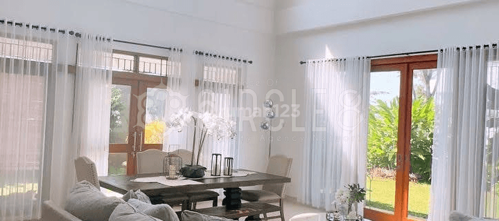 Siap Huni, Rumah Keren Semi Furnish Dengan 2 Lantai 1