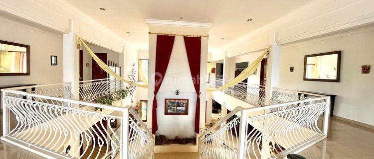 Dijual Villa di Lembang  1