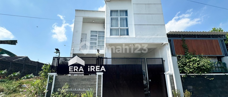 Rumah Cantik, Interior Modern & Rapi di Gondangrejo Karanganyar 1