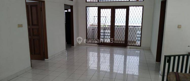 Disewakan Rumah Siap Huni Lingkungan Nyaman di Setradura Cemara 1