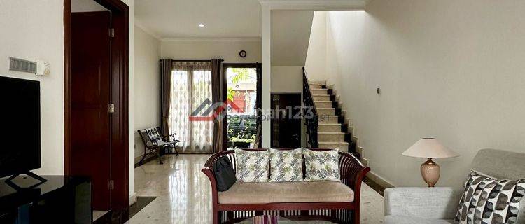 [DIJUAL] : PEJATEN BARAT, JAKSEL – RUMAH SIAP HUNI DENGAN PRIVATE POOL DALAM KOMPLEK

•  1