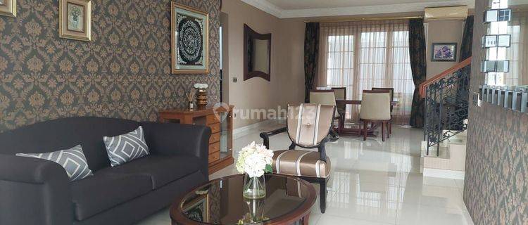 Disewakan Rumah Besar Mewah  Full Furnished Di Legenda Wisata 1