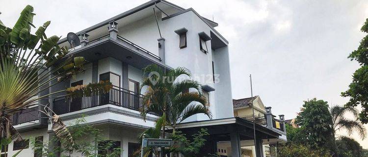 Rumah mewah Taman Giri Loka BSD jual cepat 1