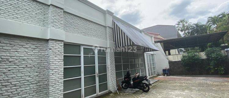 Rumah Bagus Minimalis 1 Lantai Unfurnished Cocok Untuk Kantor di Lokasi Strategis Kebayoran Baru 1