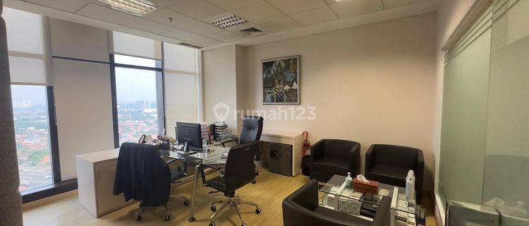 Ruang Kantor Fully Furnished 155 Sqm di Alamanda Tower 1