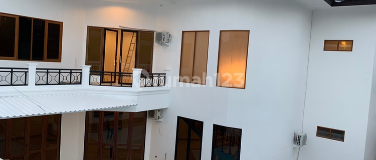 Disewakan Rumah Di Jl. Kenanga Terusan Ampera Jakarta Selatan  1