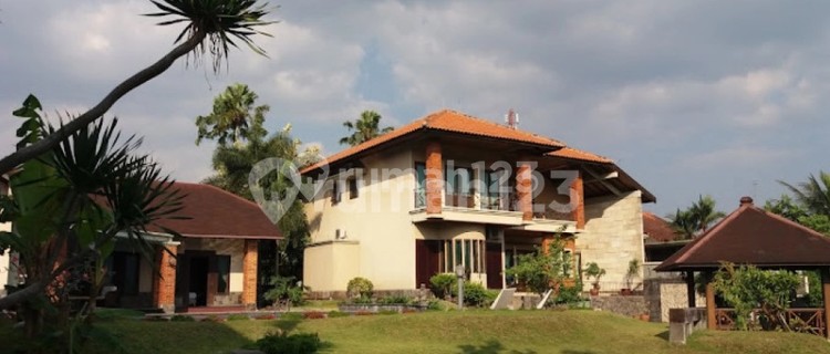 Luxury Villa in Ungaran Private Paradise with Mount Ungaran View 1