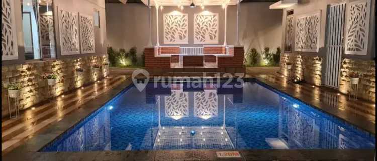Instagrammable Luxury House, Swimming Pool in Kota Baru Parahyangan 1