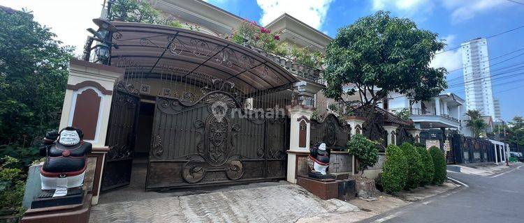 Rumah Mewah Asri Anti Banjir Tengah Kota  1