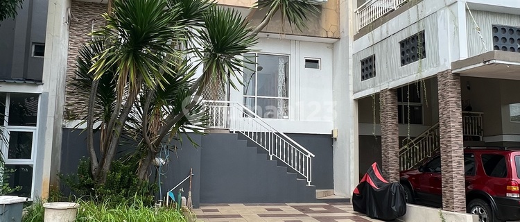 Disewakan Rumah Di Bukit Wahid Semarang Barat-bebass Banjir Letak Strategis! Lingkungan Elite Dan Aman  1