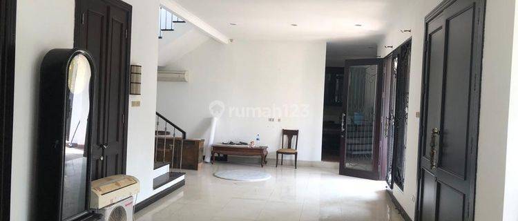 Rumah Wallet Permai 4 Lantai Hoek Luas 310m Dekat Pik Avenue 1