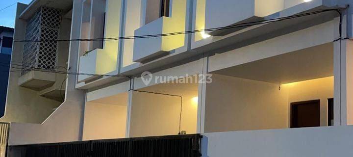 Dijual Cepat.. Rumah Brand New Minimalis Di Muara Karang , Hadap Selatan  1