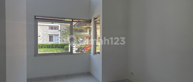 Minimalist house in KBP, ready to move in after renovation. For rent. 1
