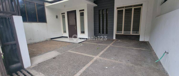 Rumah minimalis taman holis indah 2 dijual  1