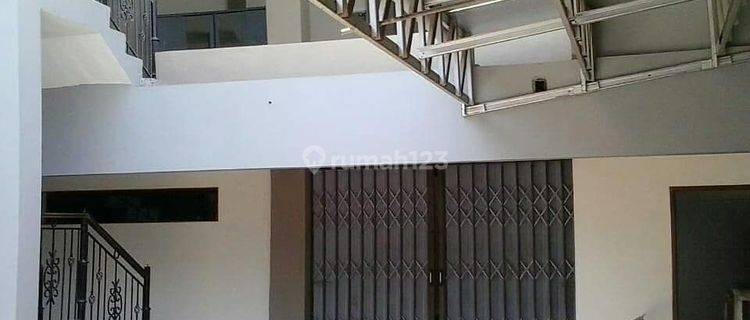 Kantor, tempat usaha di sudirman dijual cepat  1