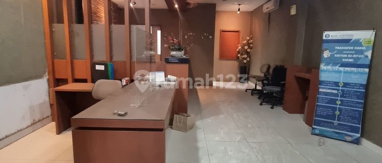 Shop house in Cinere Depok, strategic area, many for sale. 1