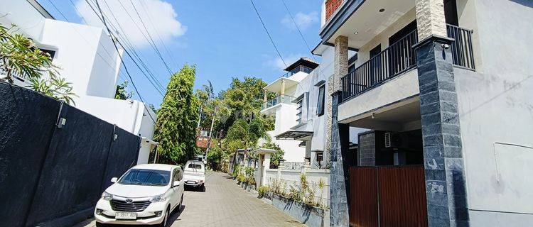 Rumah nyaman dikawasan Villa Hotel di Nusa dua Bali 1