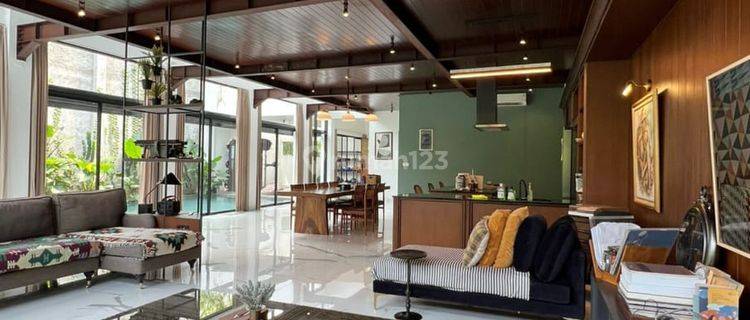 Luxurious Modern Tropical House Bukit Cinere Indah  1