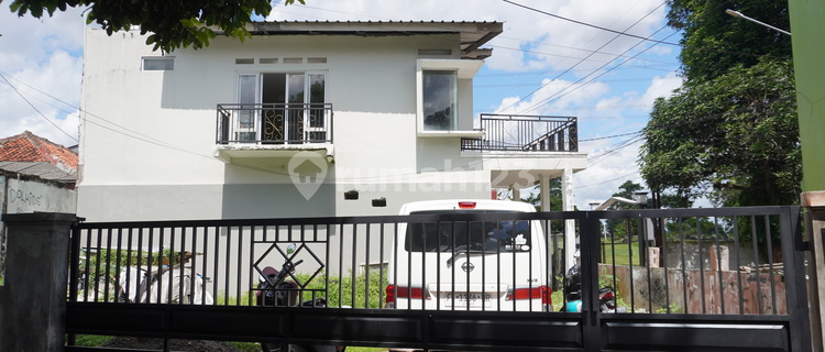 Rumah di Sukamaju Cilodong Depok Parkiran Lega 1