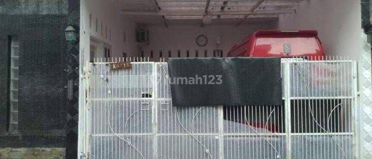 Di Sewakan Tahunan Rumah di Taman Laguna Cimanggis Harjamukti Depok 1