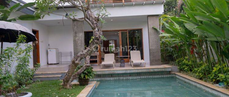 Disewakan Villa Mewah Berlokasi di Umalas Kerobokan Kuta Utara Badung Bali 1