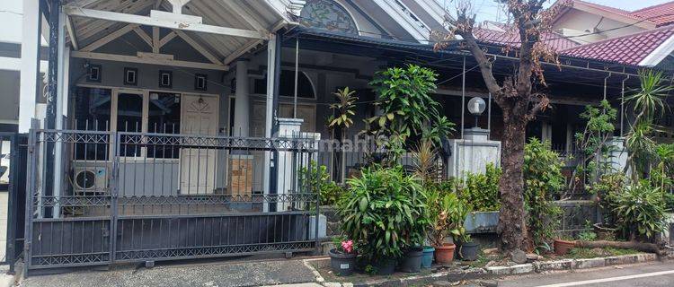 Rumah Cantik Jarang Ada Dan Harga Bagus Serta Bebas Banjir Di Hunian Ekslusif Pondok Kelapa  1