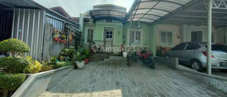 Rumah Bagus Siap Huni Perumahan Greenwood Manyaran  1