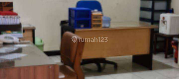 Rumah cocok untuk tinggal dan usaha 1